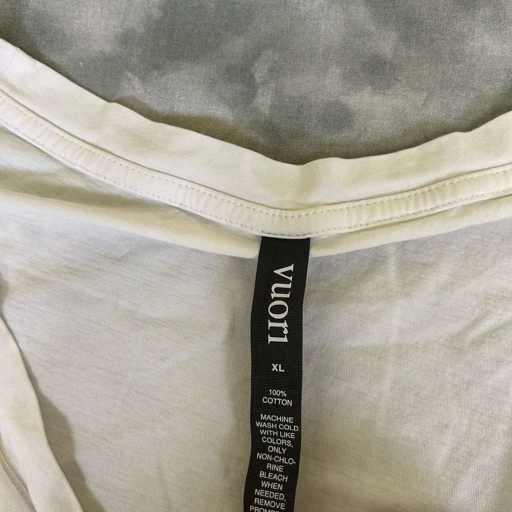 VUORI Sutton V-neck Tee Shirt‎ Womens XL White Short Sleeve Relaxed - Picture 4 of 8